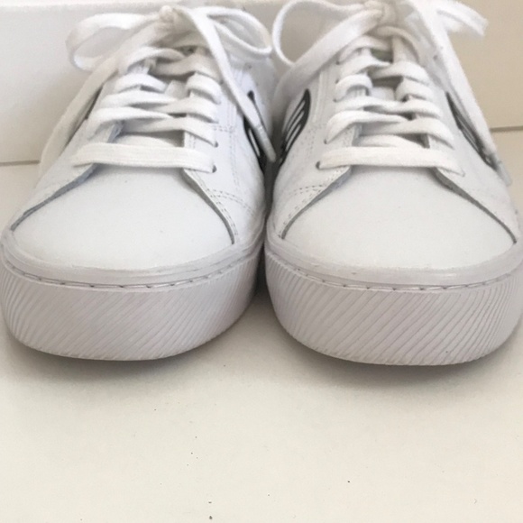 Cariuma White and Black Sneakers - Picture 8 of 16